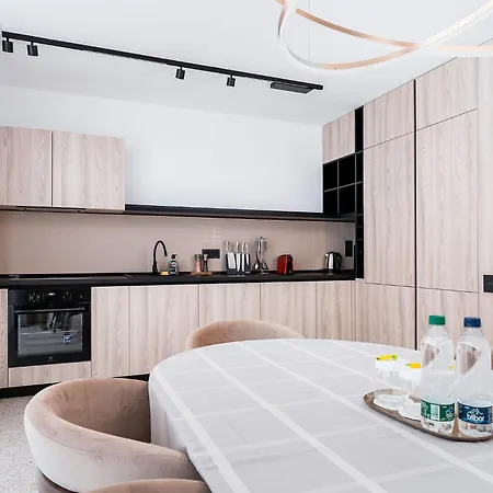 Amaris Apartamente 데포리노드