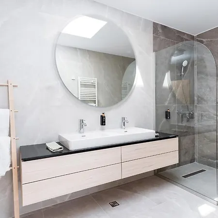 아파트호텔 Amaris Apartamente 4*