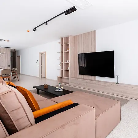 Amaris Apartamente 아파트호텔 데포리노드