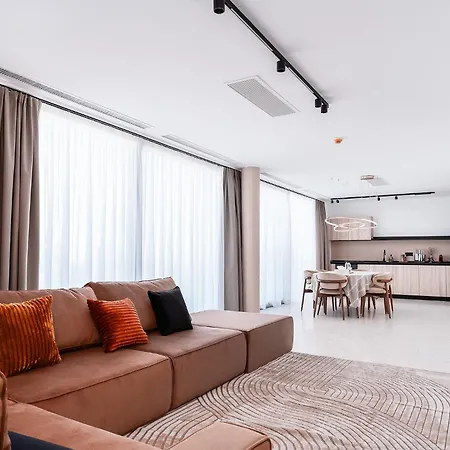 Amaris Apart-hotel, Situat Pe Faleza Din Nord, La 2 Pasi De Plaja, Complet Utilate