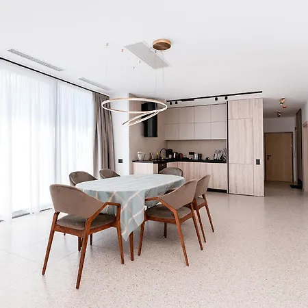 Amaris Apart-hotel, Situat Pe Faleza Din Nord, La 2 Pasi De Plaja, Complet Utilate Eforie Nord