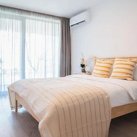 Amaris Apart-hotel, Situat Pe Faleza Din Nord, La 2 Pasi De Plaja, Complet Utilate *