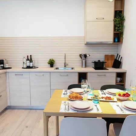 アパートホテル Amaris Apartamente