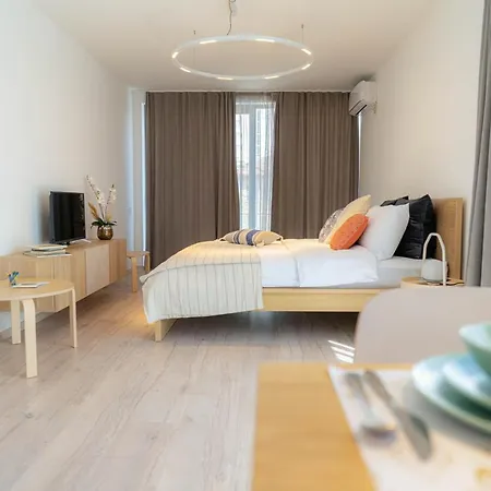 Amaris Apartamente アパートホテル 4*