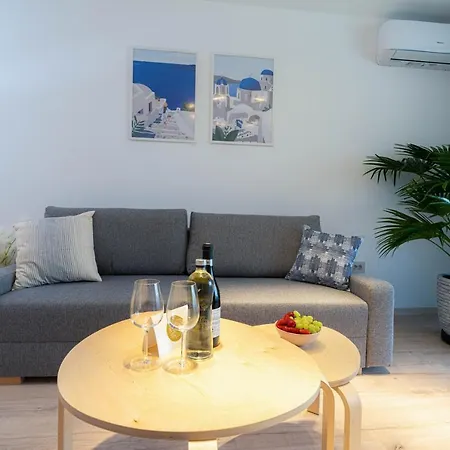 Amaris Aparthotel