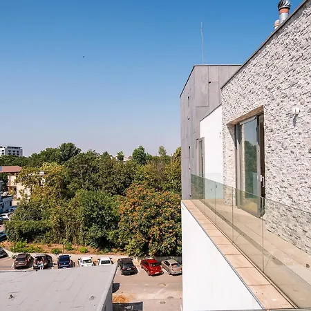 Amaris Apart-hotel, Situat Pe Faleza Din Nord, La 2 Pasi De Plaja, Complet Utilate Apart Otel