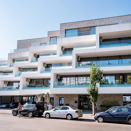 Amaris Apart-hotel, Situat Pe Faleza Din Nord, La 2 Pasi De Plaja, Complet Utilate *