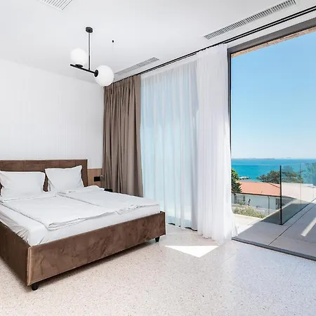 Amaris Apartamente アパートホテル