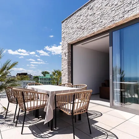 アパートホテル Amaris Apartamente