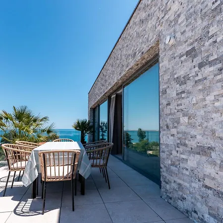 Amaris Apartamente 4*